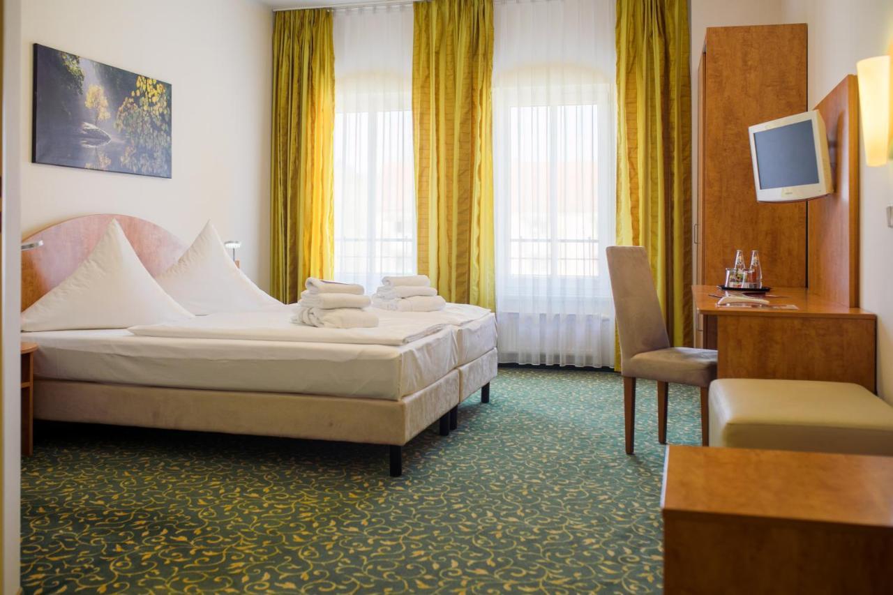 Kulturhotel Fuerst Pueckler Park Бад-Мускау Екстер'єр фото